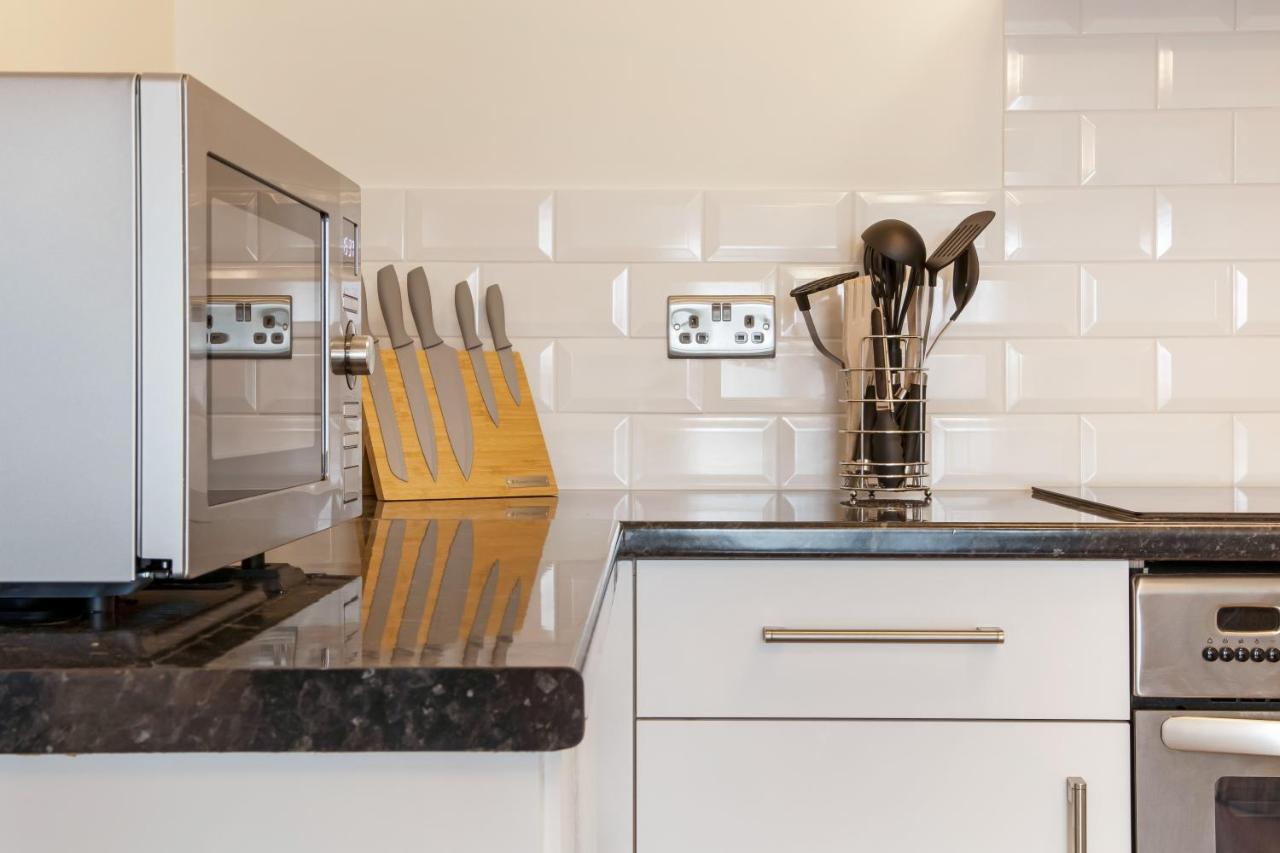 Central 1 Bd + Sofa Bed In The Heart Of Cheltenham! מראה חיצוני תמונה